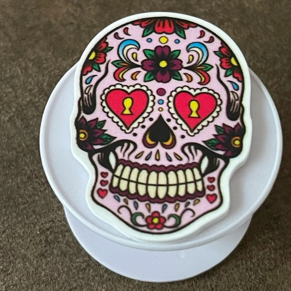 Skull phone accessory